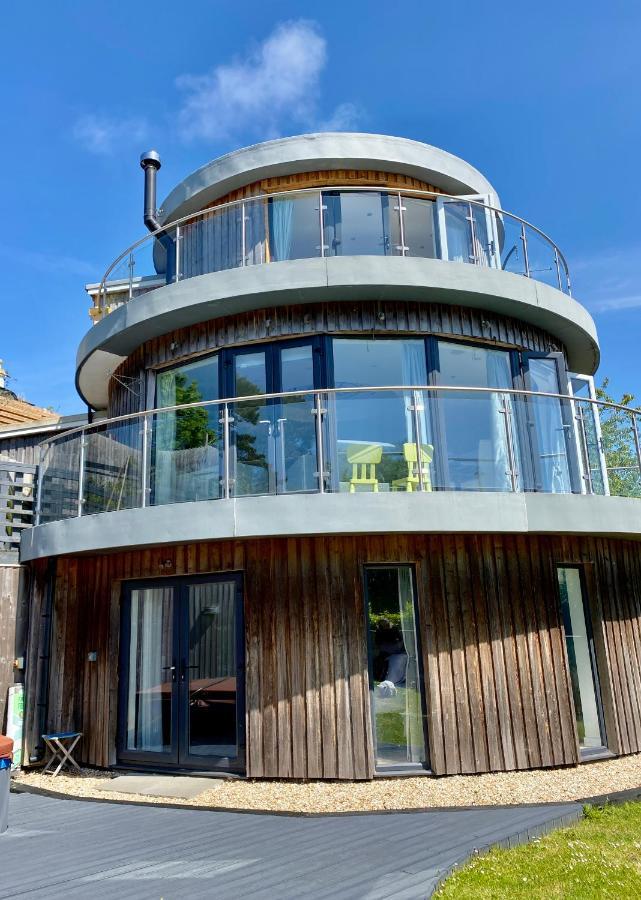 One Of The Best Properties In Lyme! Breathtaking Views Across The Whole Bay. 3 Stories With 2 Tier Veranda Around The Property. Sleeps 6 Lyme Regis Exteriör bild
