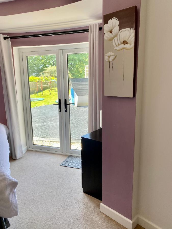 One Of The Best Properties In Lyme! Breathtaking Views Across The Whole Bay. 3 Stories With 2 Tier Veranda Around The Property. Sleeps 6 Lyme Regis Exteriör bild
